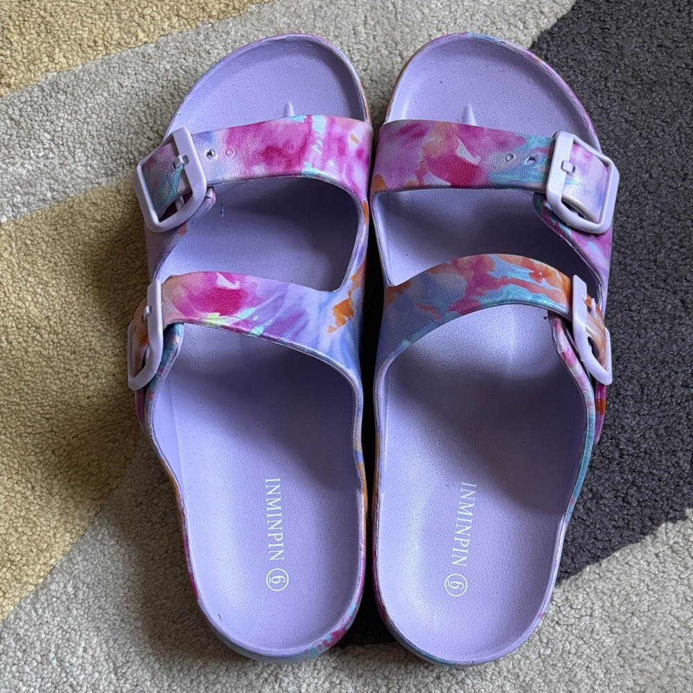 Women's Tie-Dye Sandals - Purple and Pink